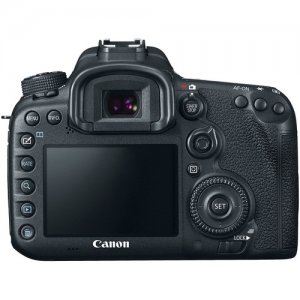 Image for Canon EOS 7D Mark II DSLR Camera with 18-135mm f/3.5-5.6 IS USM Lens