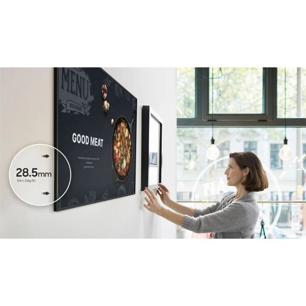 Samsung 32-inch Smart Signage QMC Professional Display LH32QMCEPGCXEN by Samsung — view 4