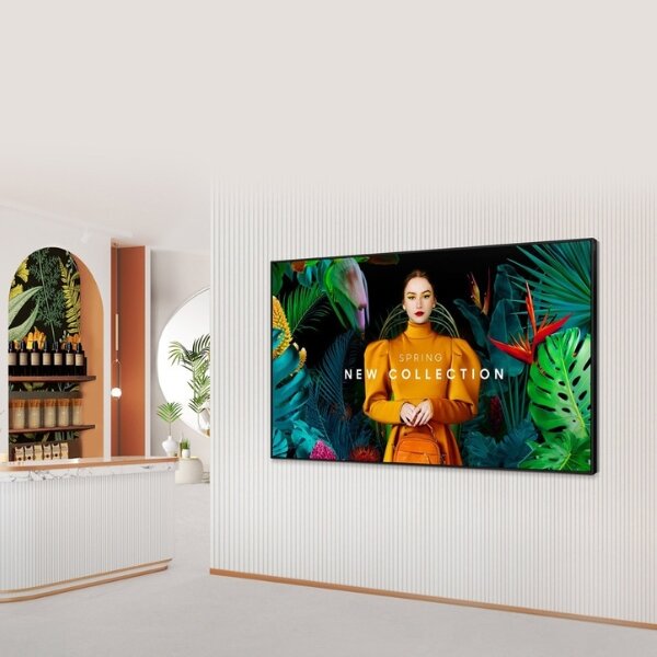 Samsung QBC Crystal UHD Signage 55 Inch Black - LH55QBCEBGCXEN by Samsung — view 4